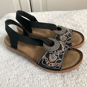 Reiker Sandals